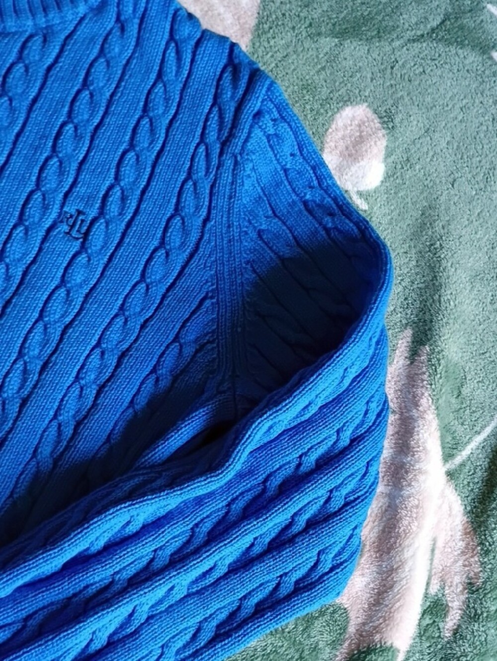 Ralph Lauren Bright Blue Cable Knit Crewneck Sweater - Picture 5 of 6